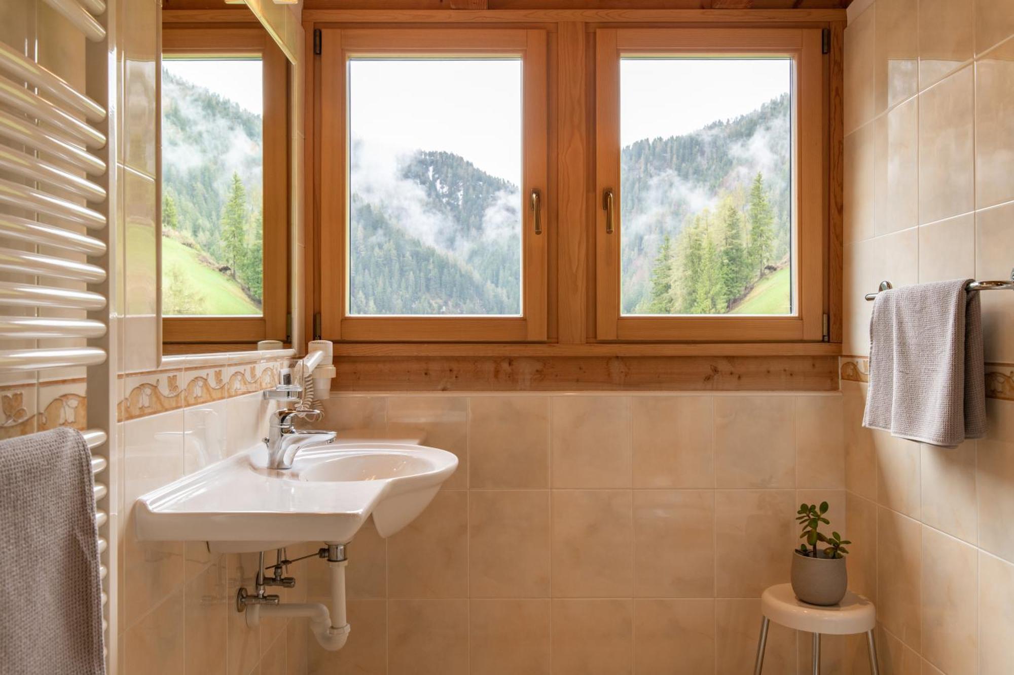 Garni Kostner Hotell Ortisei Exteriör bild