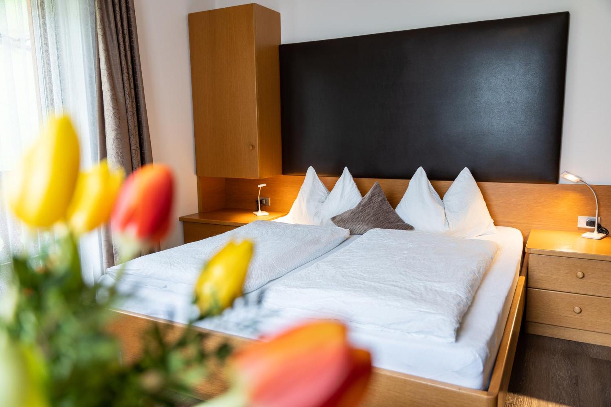 Garni Kostner Hotell Ortisei Exteriör bild