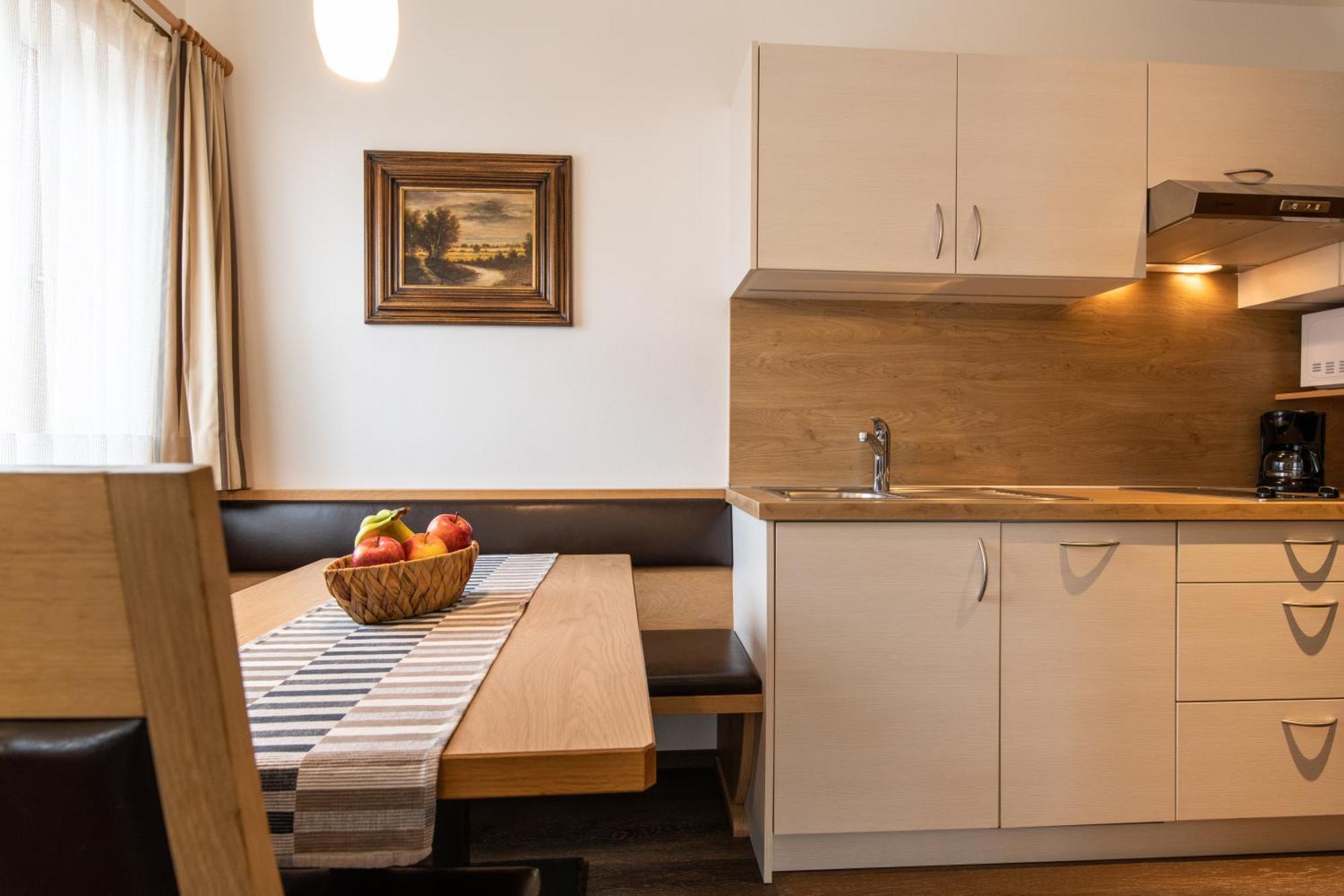 Garni Kostner Hotell Ortisei Exteriör bild