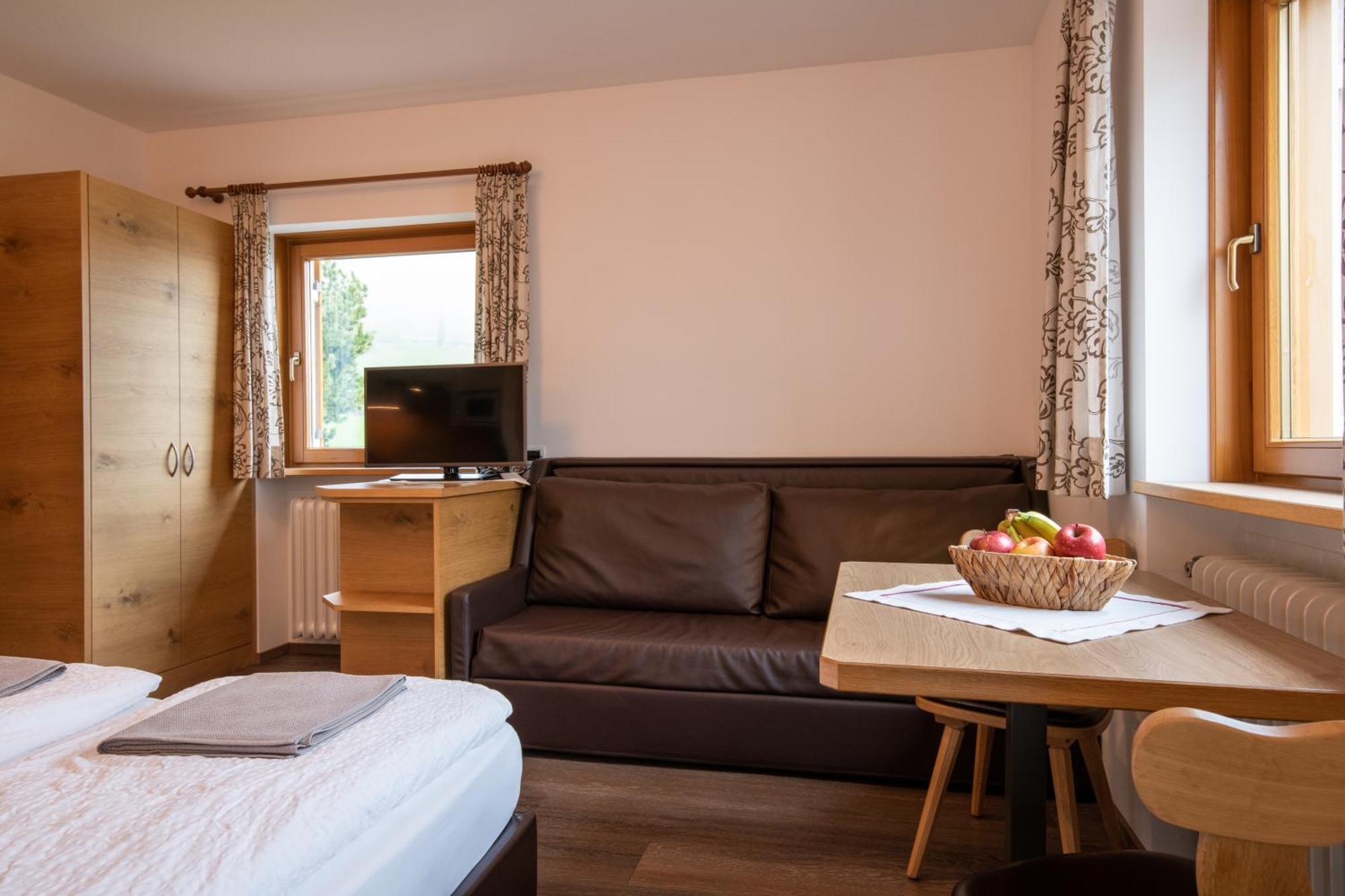 Garni Kostner Hotell Ortisei Exteriör bild