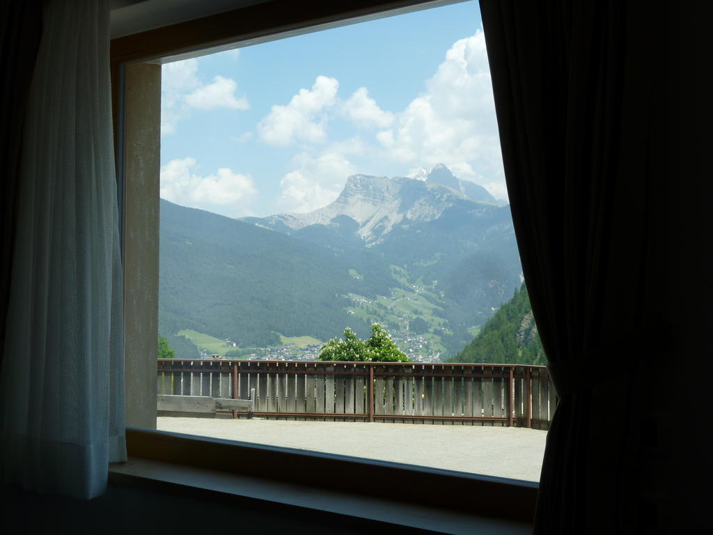 Garni Kostner Hotell Ortisei Exteriör bild
